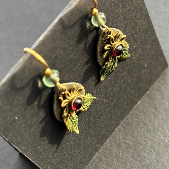 Silver Forest Floral Swag Layered Metal Drop Earrings - Picture 4 of 4
